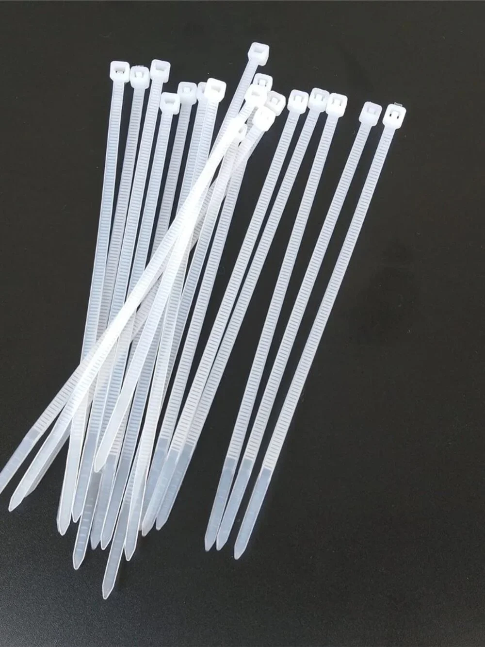 1000 pcs 4 inch Cable Zip Ties Heavy Duty, Premium Plastic Wire Ties with 18 LBS